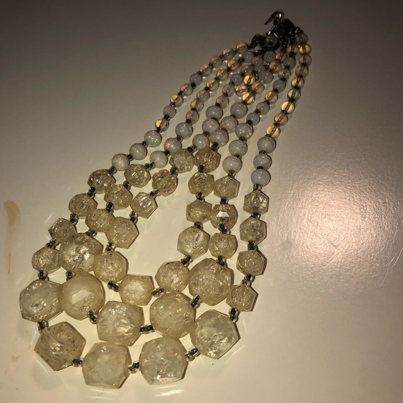 𝅺vtg 60s Lucite Crackle & Iridescent Beaded Multi Strand Necklace 16” - Picture 2 of 9